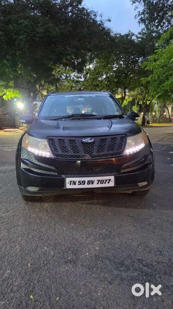 Mahindra Xuv500 2015 Diesel 142000 Km Driven