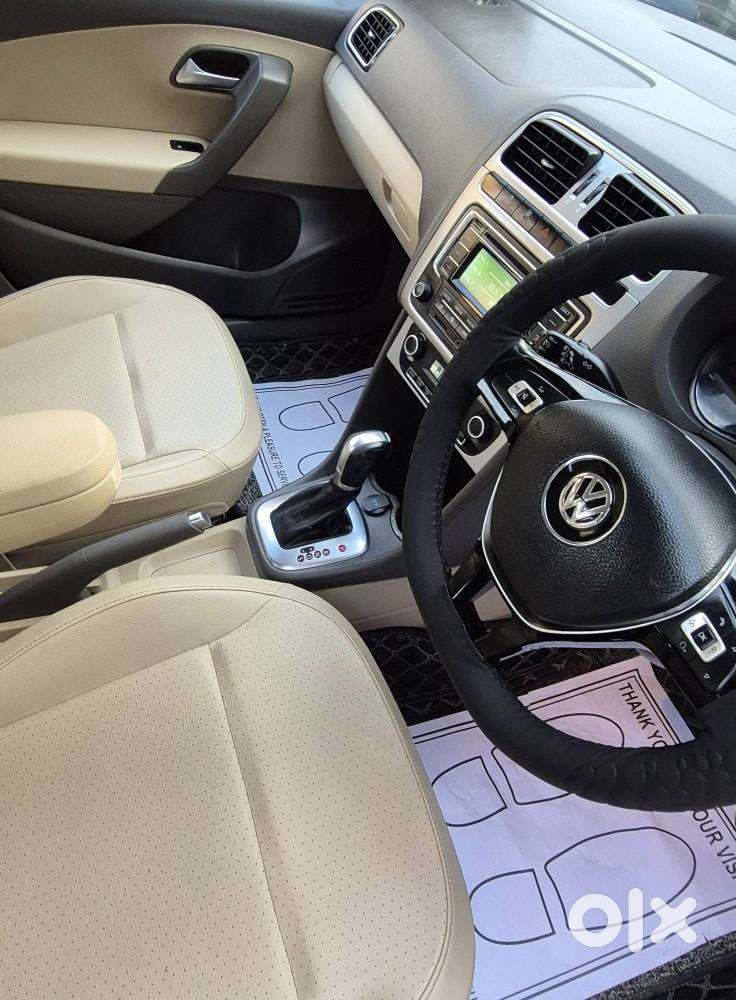 Volkswagen Vento 1.2 Tsi Highline At, 2016, Petrol