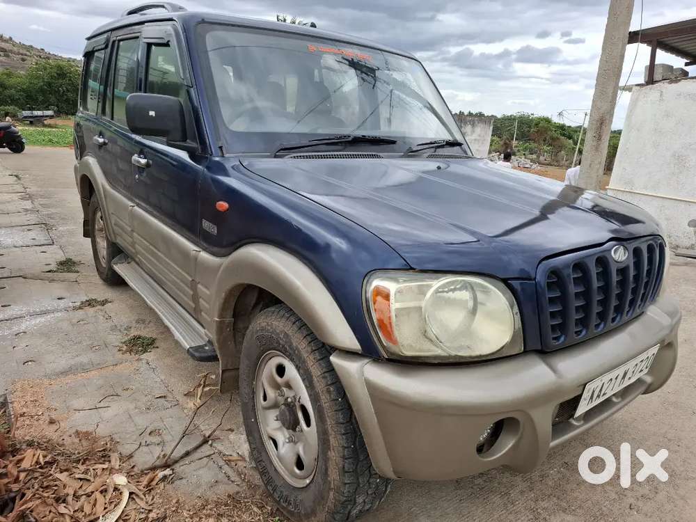 Mahindra Scorpio Classic 2005