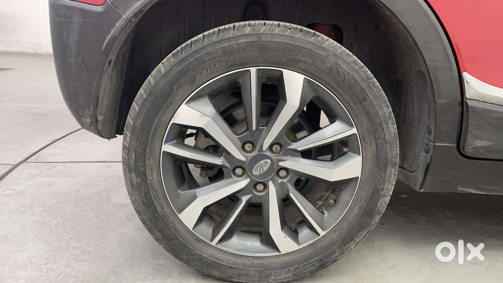 Mahindra Xuv300 W8 Option, 2021, Petrol