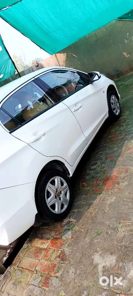 Honda Amaze 1.5 Smt 2016 Tyar 70 % Engine Gear A.c Full Ok
