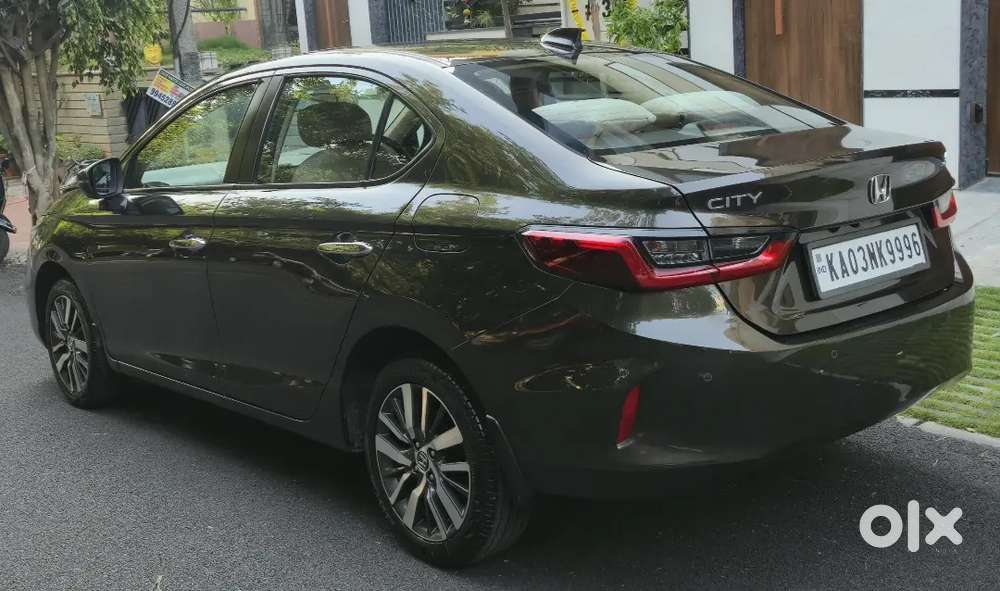 Honda City Zx Cvt (automatic) With Sunroof And Fancy Number