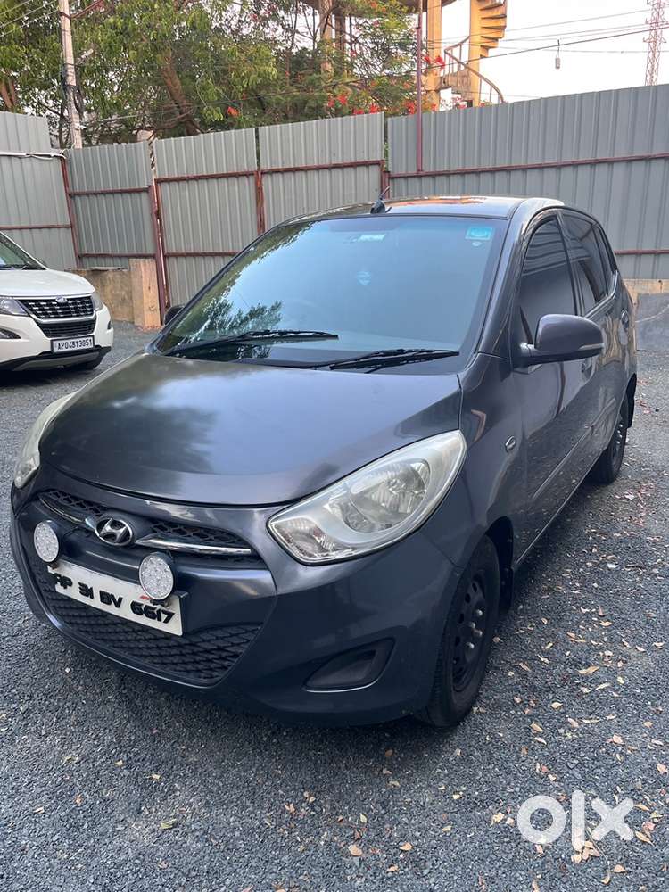 Hyundai I10 Sportz 2012