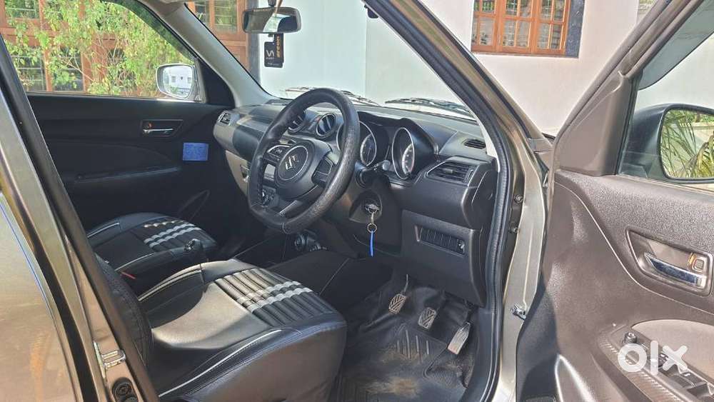 Maruti Suzuki Swift Vxi Optional, 2020, Petrol
