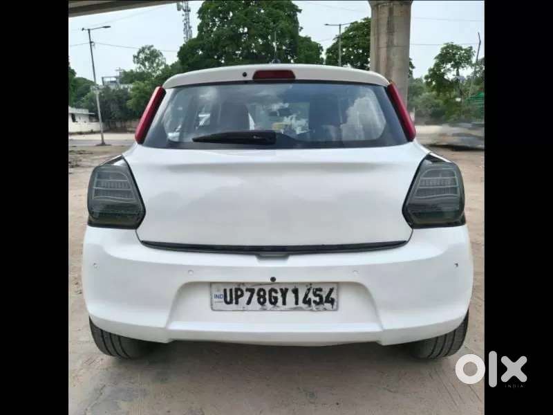 Maruti Suzuki Swift 1.3 Zxi, 2022, Petrol