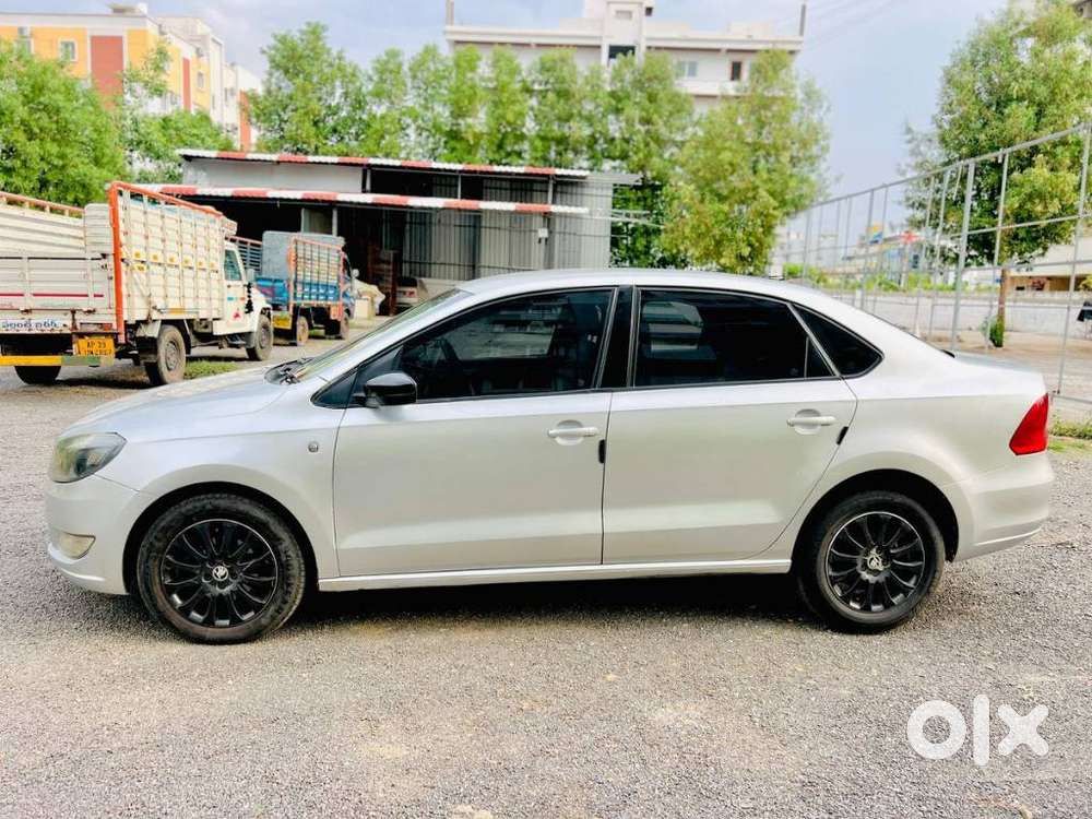 Skoda Rapid 1.6 Mpi Ambition, 2015, Diesel