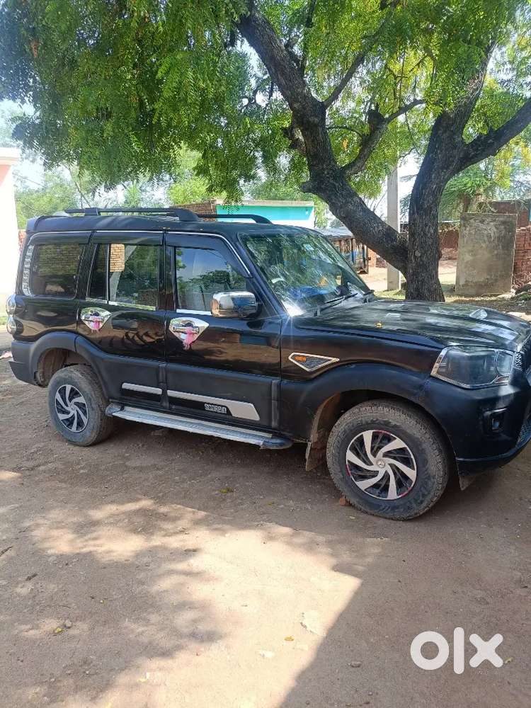 Mujhe New Car Leni Hai