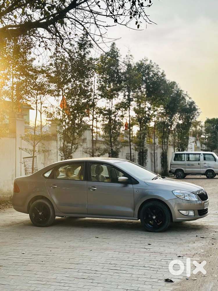 Skoda Rapid Onyx 1.5 Tdi Mt, 2014, Petrol