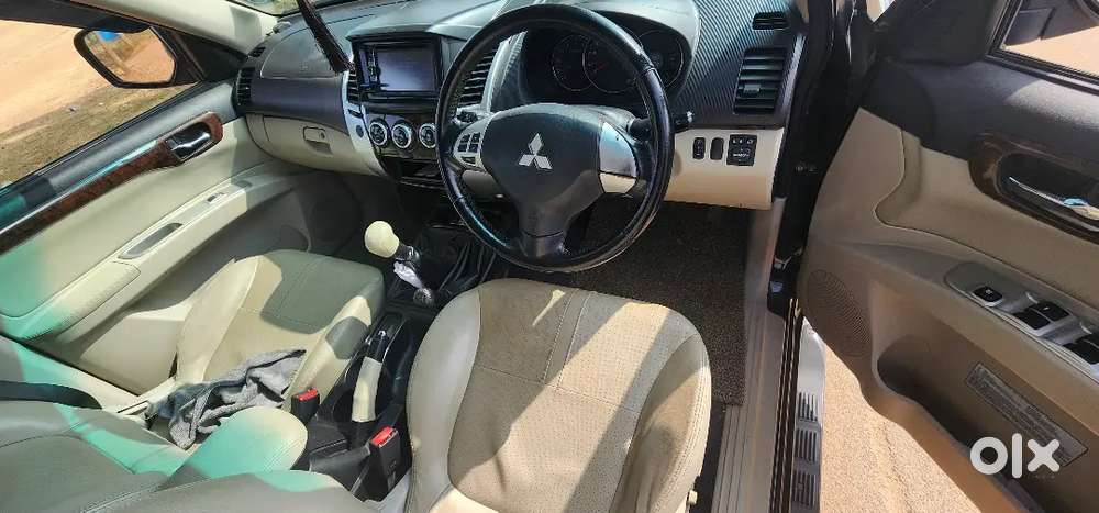 Mitsubishi Pajero Sport 2014