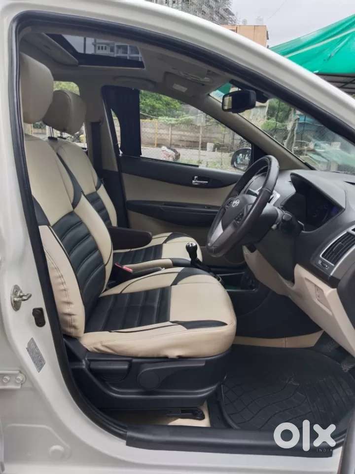 Hyundai I20 Asta 1.2 O With Sunroof, 2013, Petrol