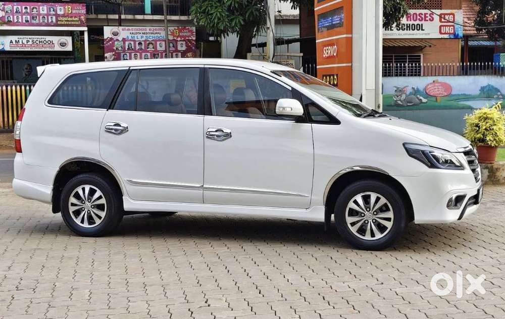 Toyota Innova 2.5 V 7 Str, 2015, Diesel
