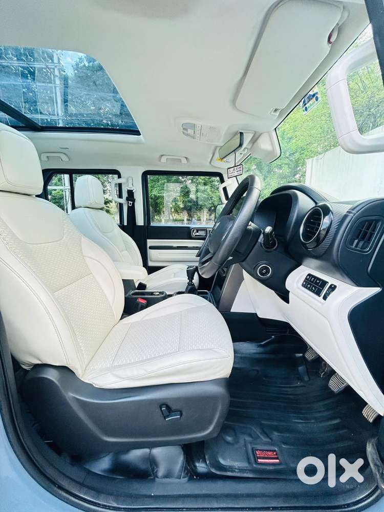 Mahindra Thar Roxx Ax7 L Diesel Mt 2wd, 2025, Diesel