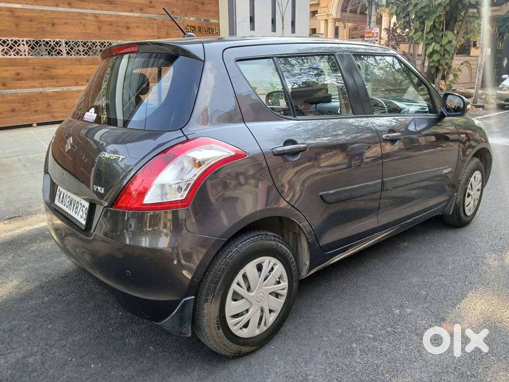 Maruti Suzuki Swift Vxi, 2015, Petrol
