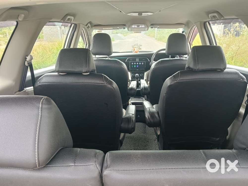 Mahindra Marazzo M6, 2019, Diesel