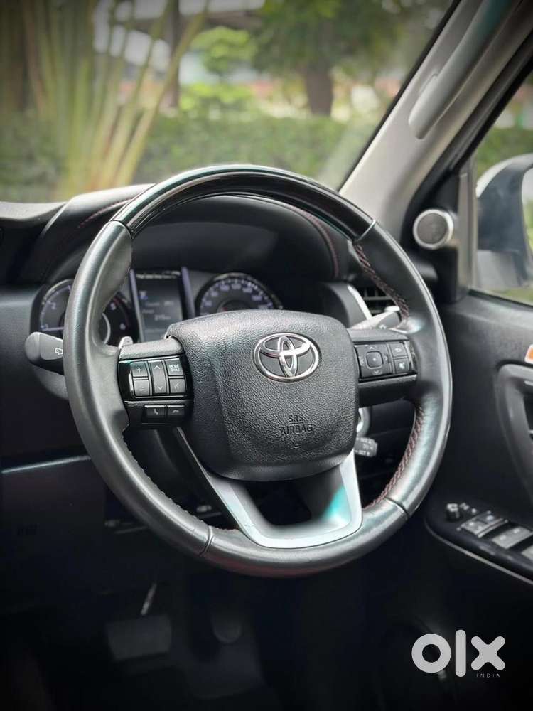 Toyota Fortuner Legender 2026