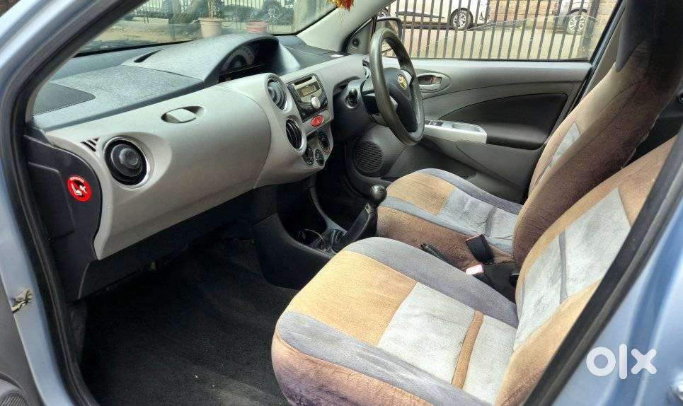 Toyota Etios Liva V Sp*, 2011, Petrol