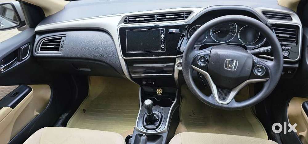 Honda City I-vtec V, 2017, Petrol