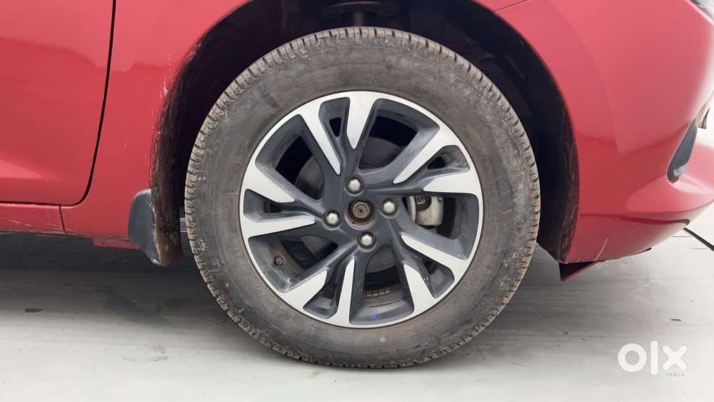 Maruti Suzuki Swift Zxi Plus Amt Dual Tone, 2024, Petrol