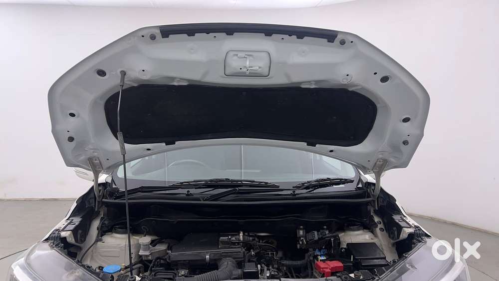 Maruti Suzuki Xl6 1.5 Zeta At, 2023, Petrol