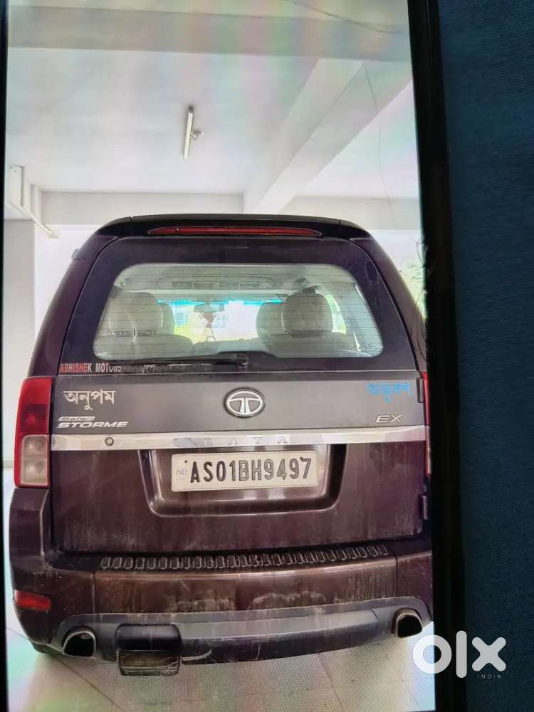Tata Safari Storme 2014