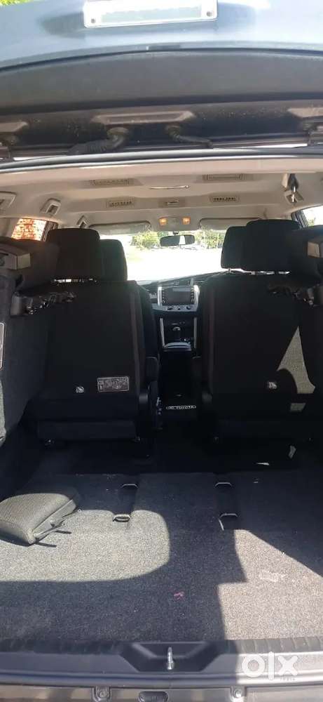Toyota Innova Crysta 2022 Diesel 34500 Km Driven