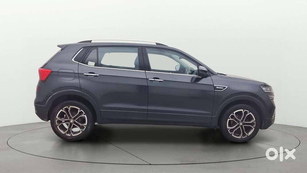 Skoda Kushaq 1.0 Tsi Style, 2022, Petrol