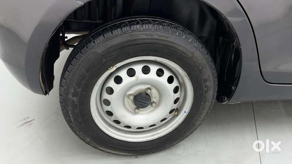 Maruti Suzuki Swift 1.2 Lxi (o), 2015, Petrol