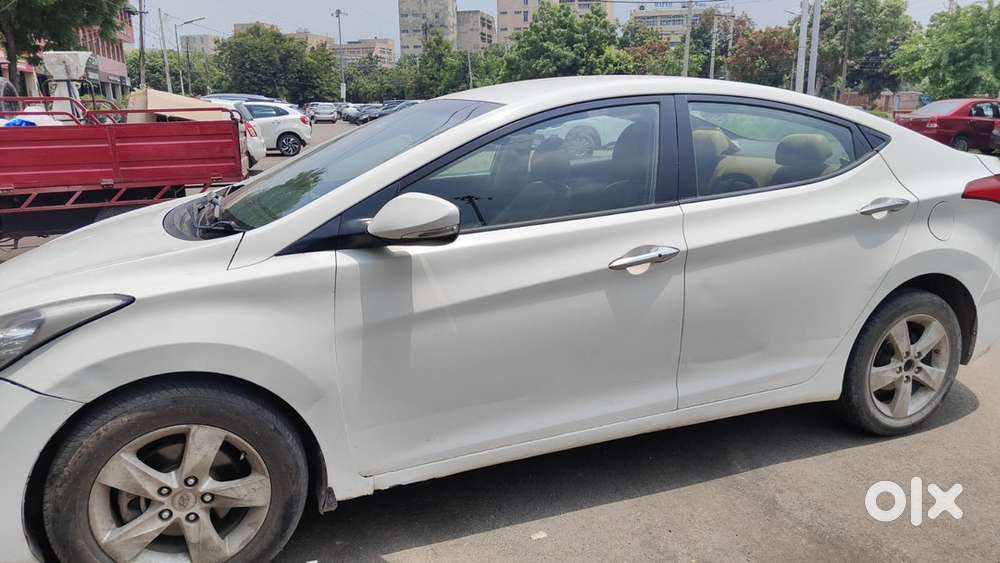 Hyundai New Elantra Diesel 2013