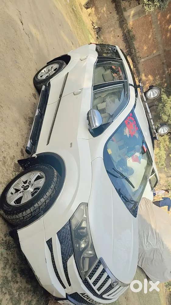 Mahindra Xuv500 Diesel 2012 Car