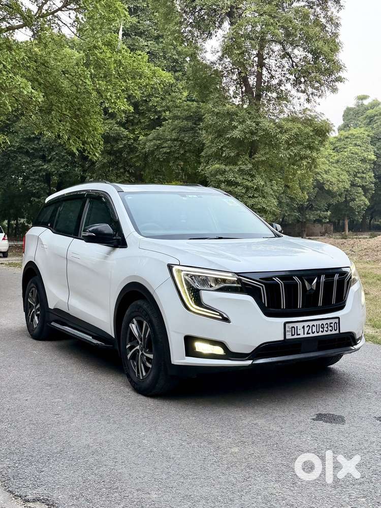 Mahindra Xuv700 2.0 Ax 5 Petrol Mt 7 Str, 2022, Petrol