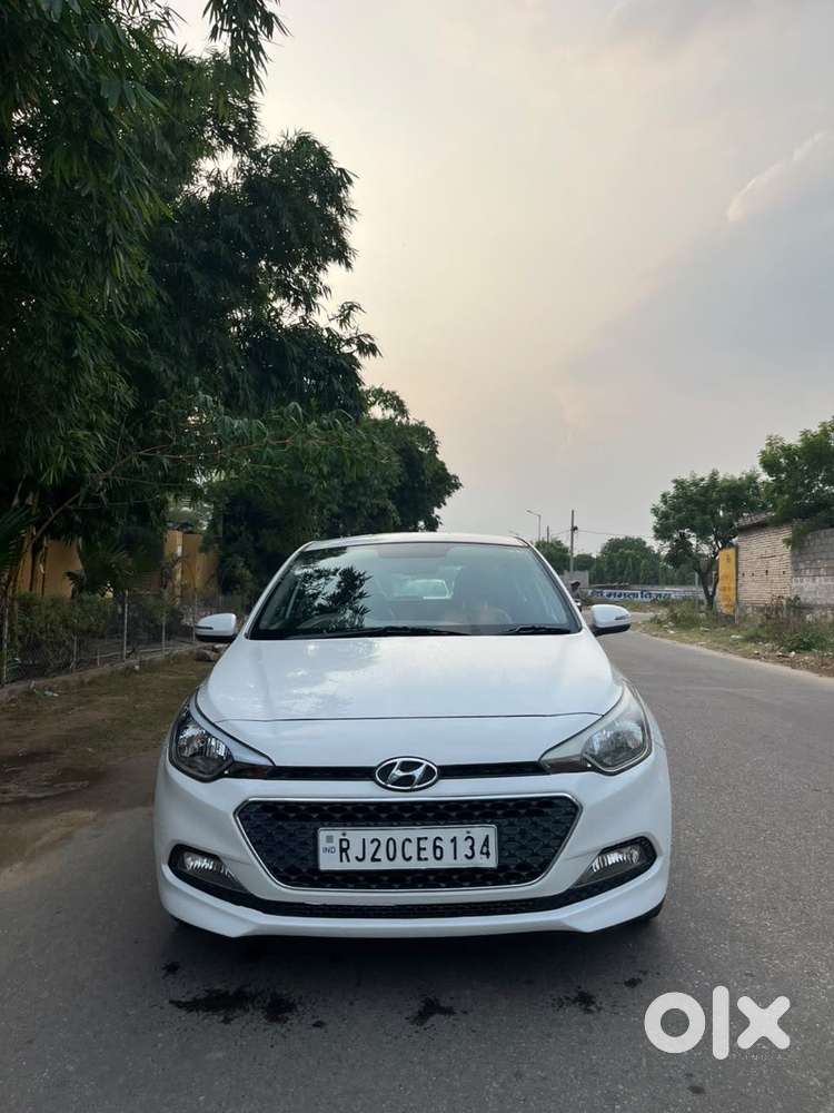 Hyundai I20 Petrol Asta Option, 2017, Petrol