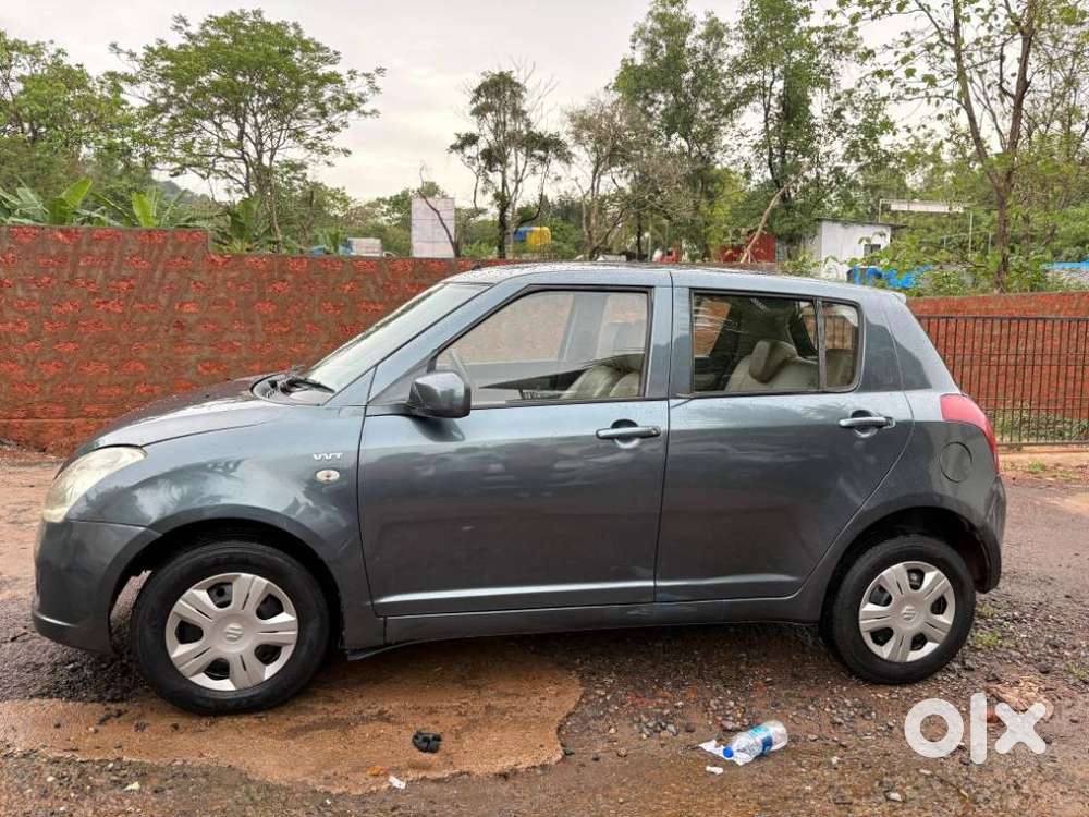 Maruti Suzuki Swift Vxi + Manual, 2006, Petrol