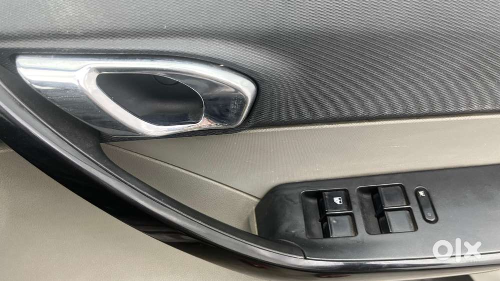 Tata Tiago 1.2 Revotron Xz, 2018, Petrol
