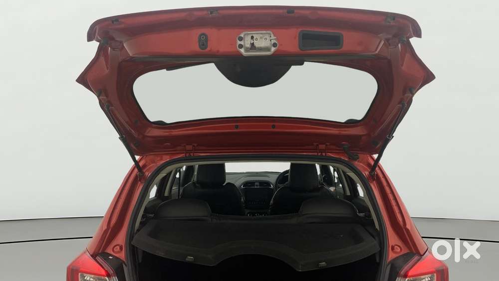 Tata Tiago 1.2 Revotron Xza, 2018, Petrol