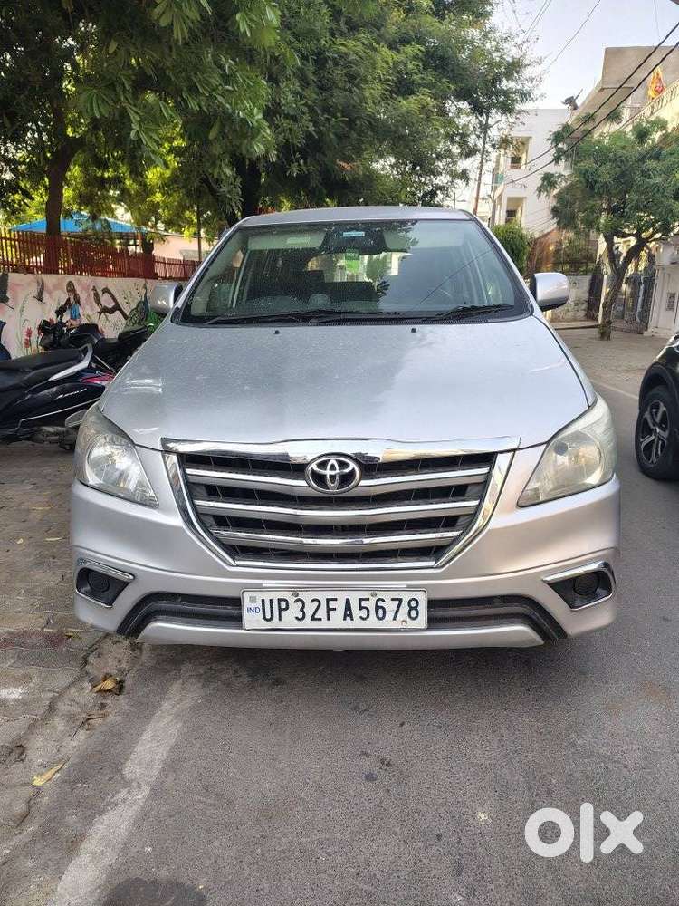 Toyota Innova 2.5 G (diesel) 8 Seater, 2014, Diesel