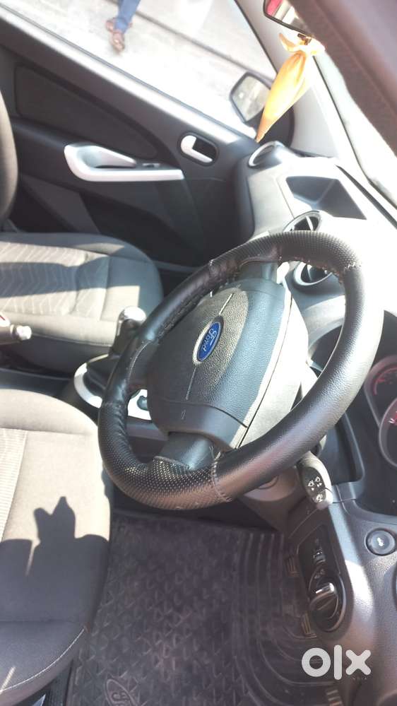 Ford Figo 2012-2015 Petrol Zxi, 2015, Petrol