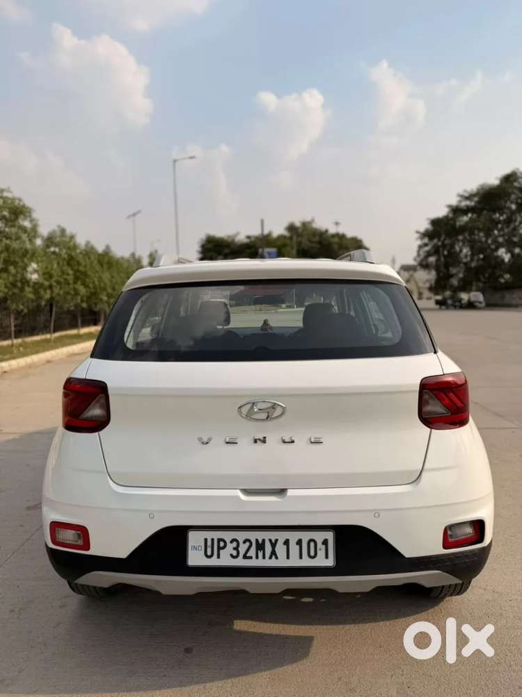 Hyundai Venue S 1.2 Petrol, 2022, Petrol