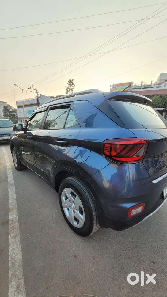 Hyundai Venue 1.2 S Plus, 2021, Petrol