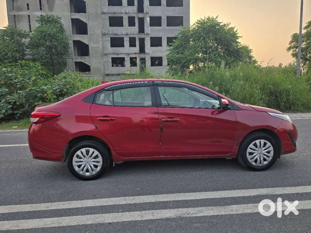 Toyota Yaris G Cvt, 2018, Petrol
