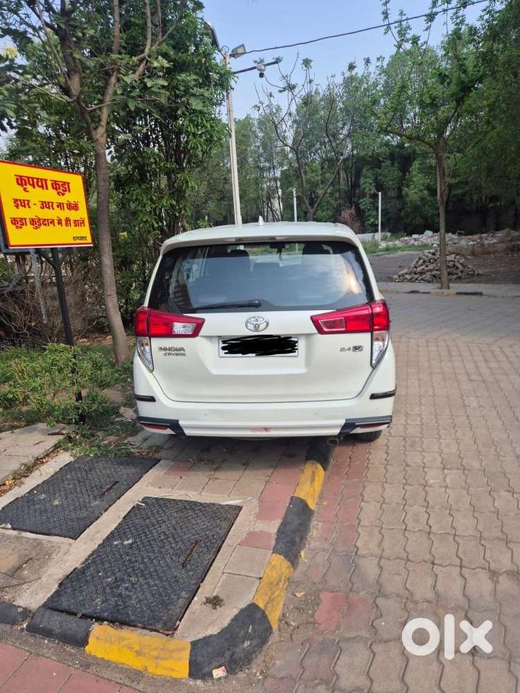 Toyota Innova Crysta 2022 Model Diesel