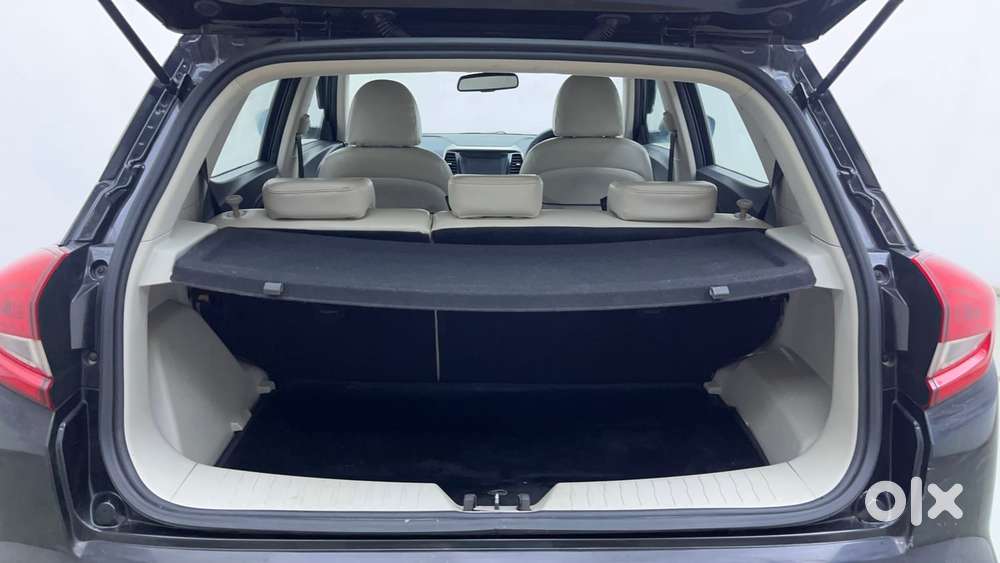 Mahindra Xuv300 W8 Option, 2022, Petrol