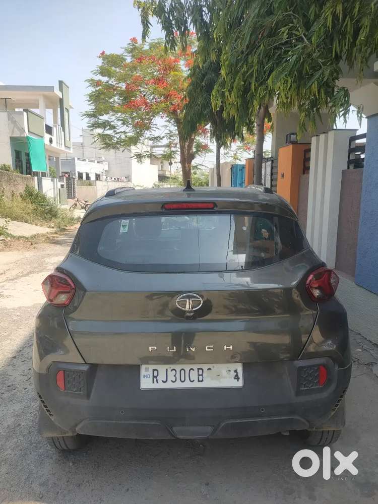 Top Model Tata Punch With Sunroof