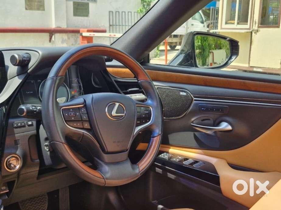 Lexus Es 300h Luxury, 2025, Petrol