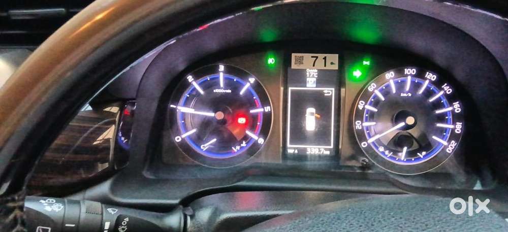 Toyota Innova Crysta 2017 Diesel Top Model Well Maintained