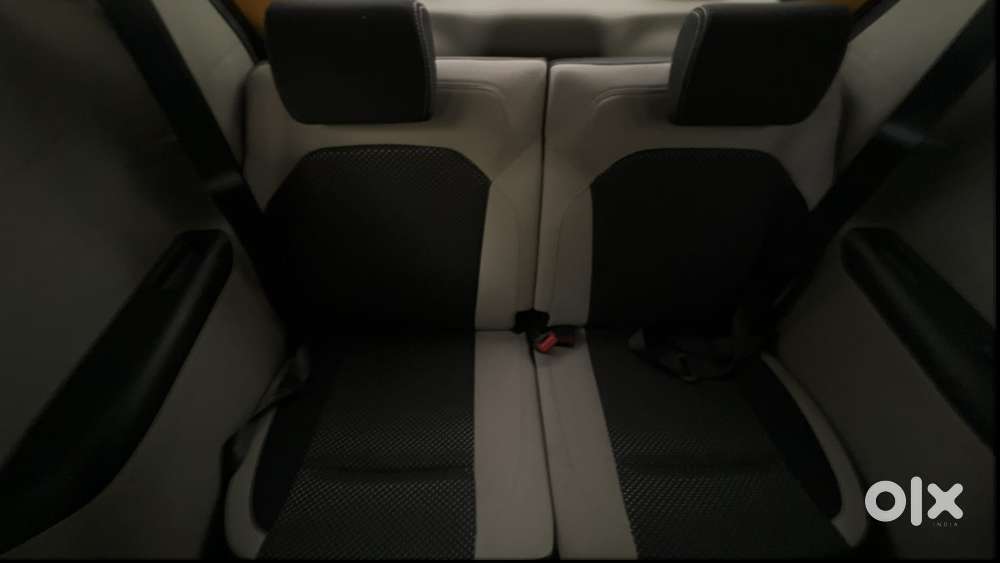 Renault Triber Rxz, 2019, Petrol