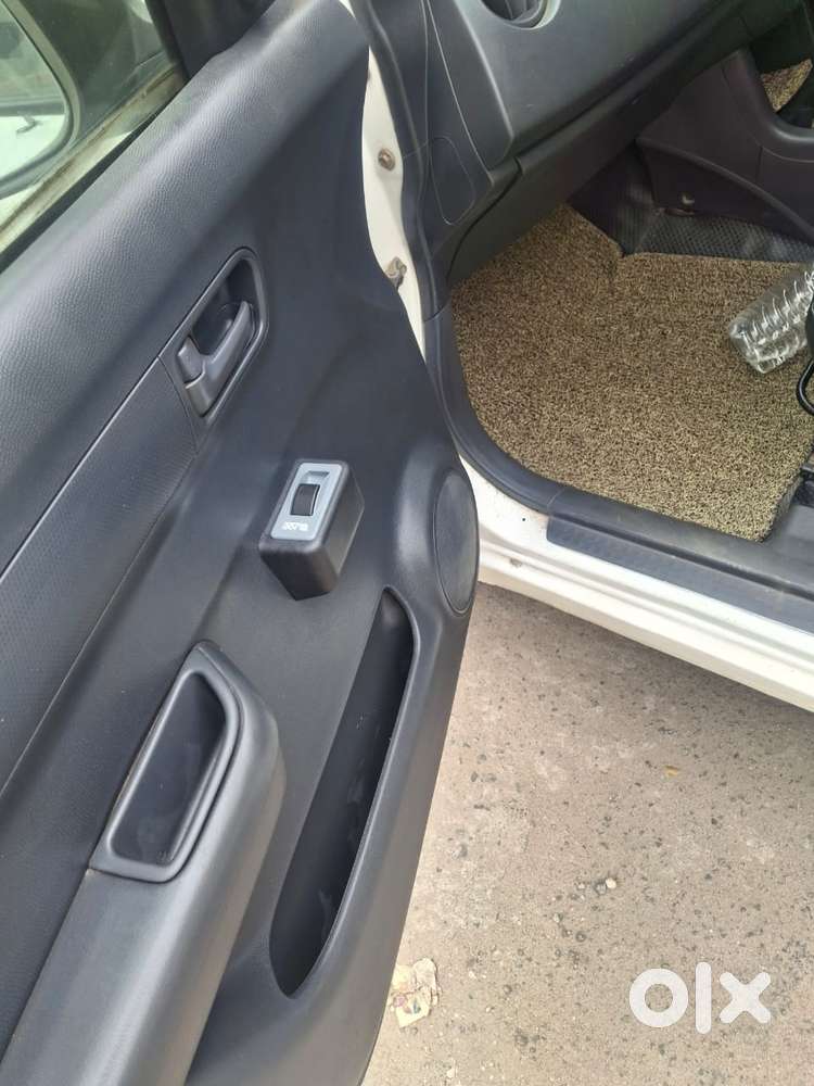 Maruti Suzuki Swift Dzire, 2014, Diesel