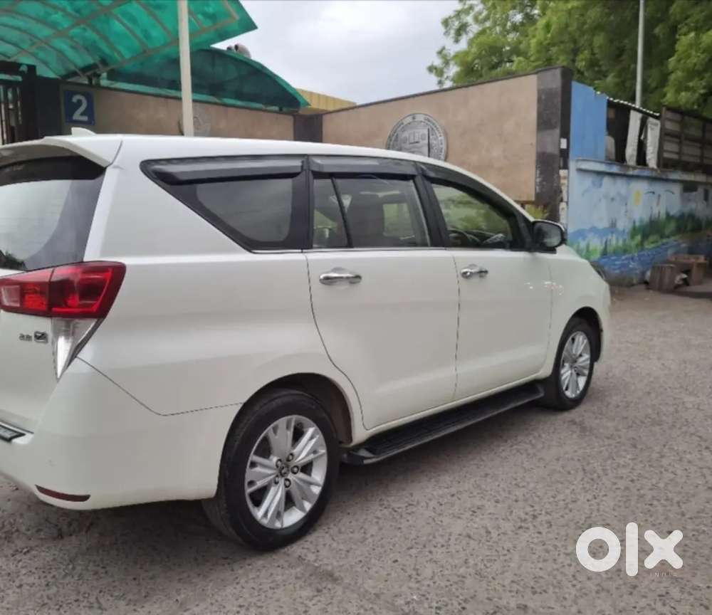 Innova Crysta Direct Owner's