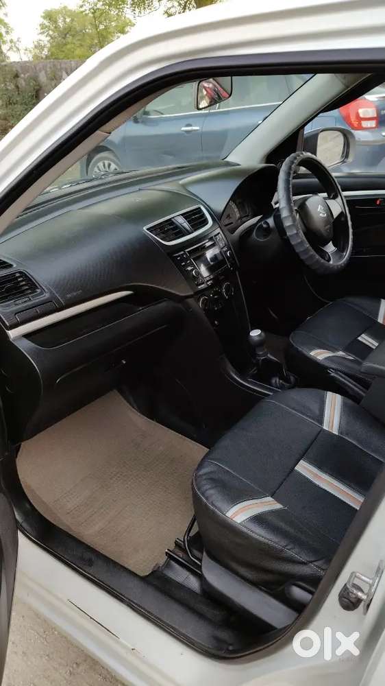 Maruti Suzuki Swift 2017 Petrol 70000 Km Driven