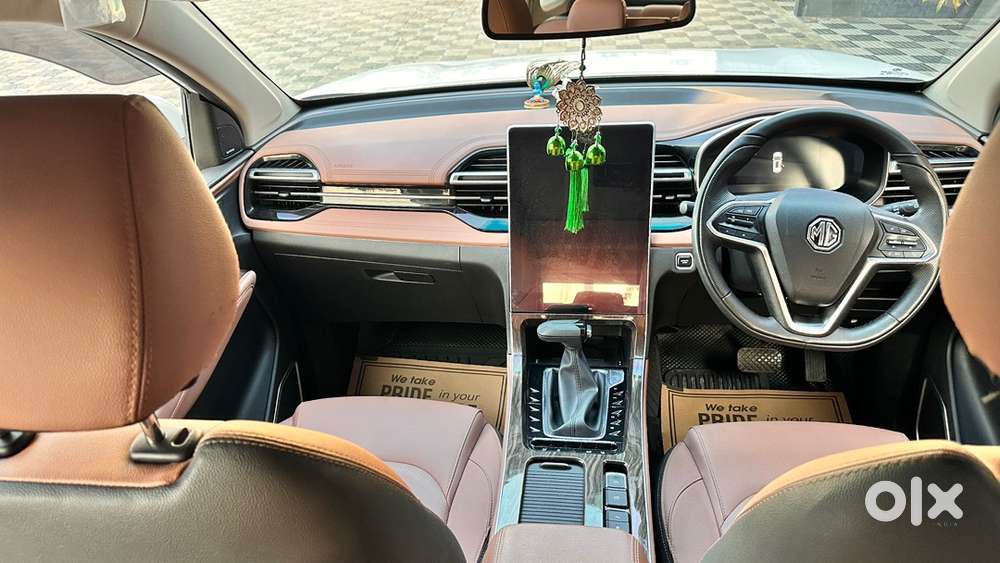 Mg Hector Plus Petrol 2024 7seater Cvt