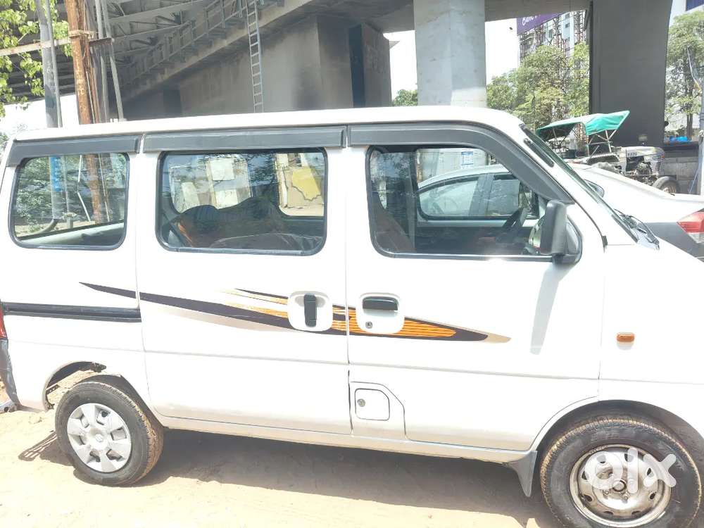 Maruti Suzuki Eeco Petrol+cng